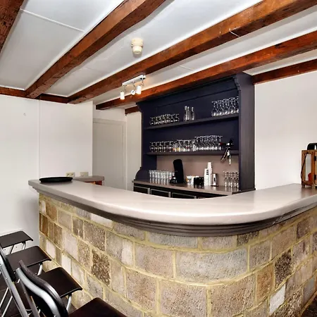Spacious In Durbuy With Sauna Willa *